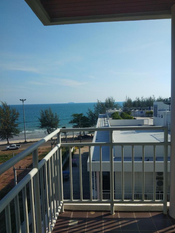 Grandbeach Condo Sea View By Malai Mepim Kültér fotó